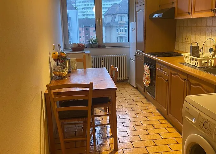 In Shared Apartamento *